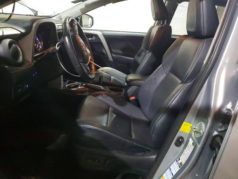 Photo 7 from auction – 2017 TOYOTA RAV4 LIMIT with VIN 2T3DFREV5HW636770