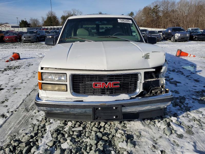 Photo 5 from auction – 1997 GMC SUBURBAN C with VIN 3GKEC16RXVG524837