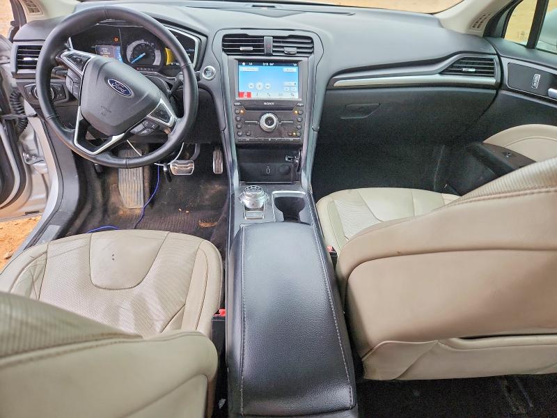 Photo 8 from auction – 2017 FORD FUSION with VIN 3FA6P0RU9HR383787