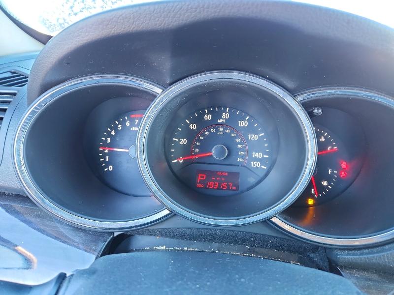 Photo 9 from auction – 2011 KIA SORENTO with VIN 5XYKTCA15BG057333
