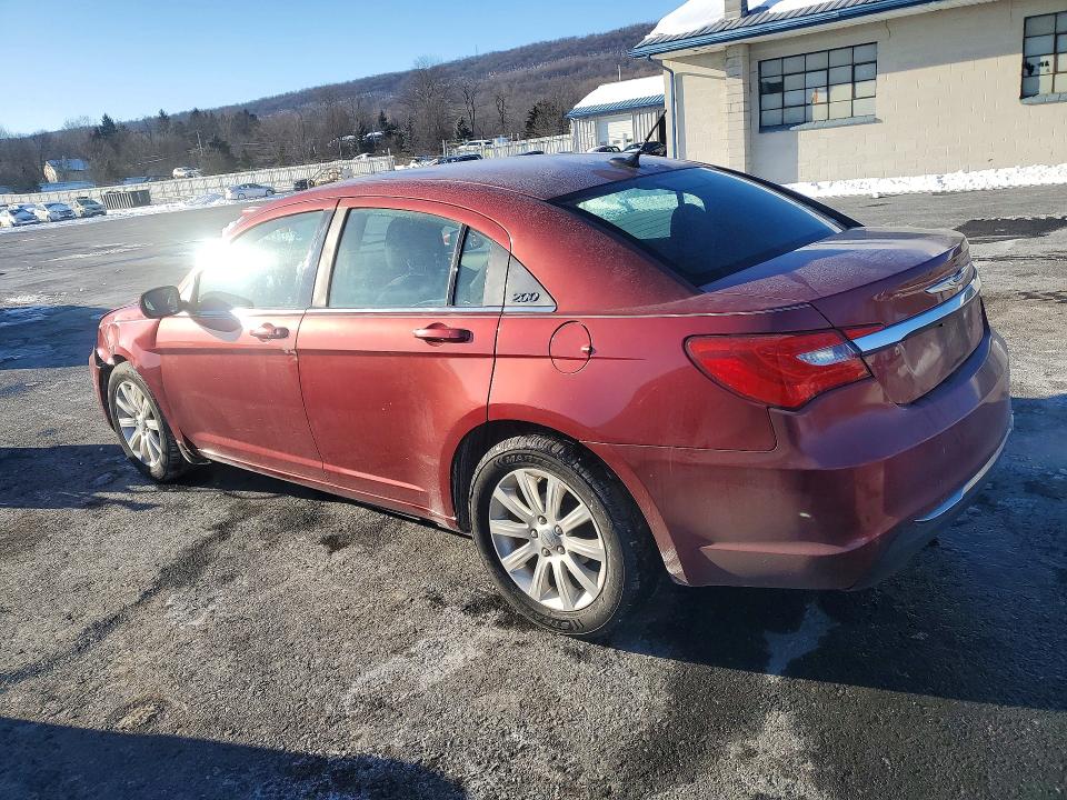 Photo 2 from auction – 2013 CHRYSLER 200 with VIN 1C3CCBBB6DN570323
