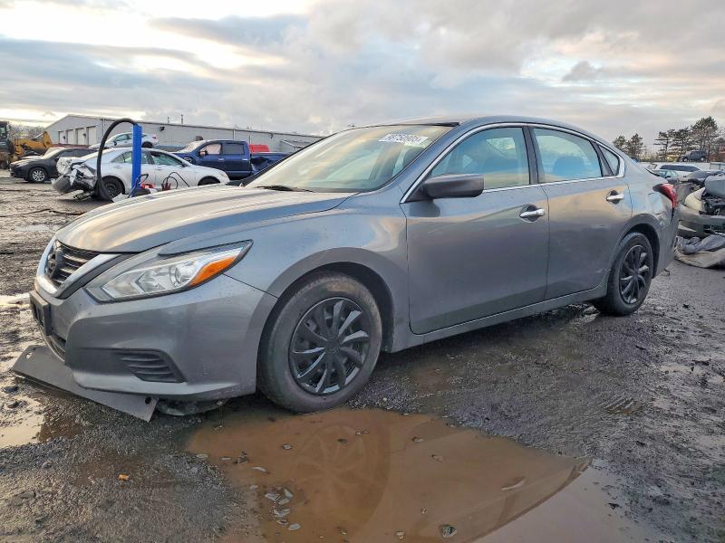 NISSAN ALTIMA 2.5 2017 with VIN 1N4AL3AP3HN327604 - Photo from auction