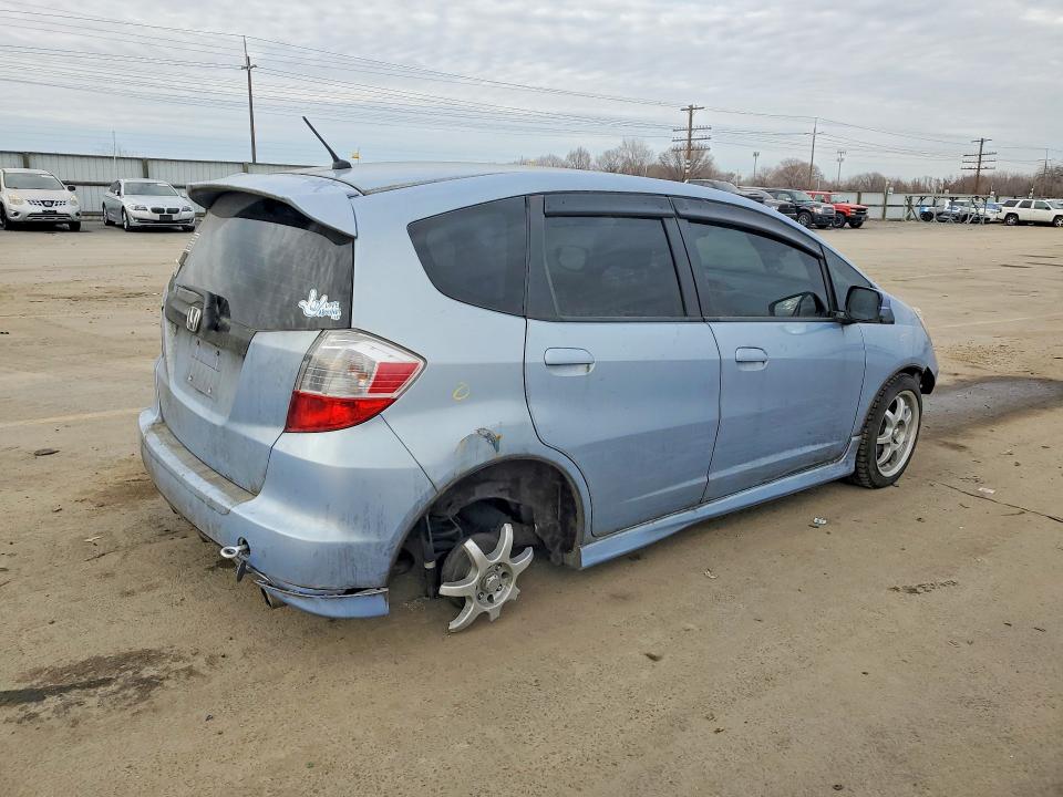 Photo 3 from auction – 2010 HONDA FIT with VIN JHMGE8H42AC008461