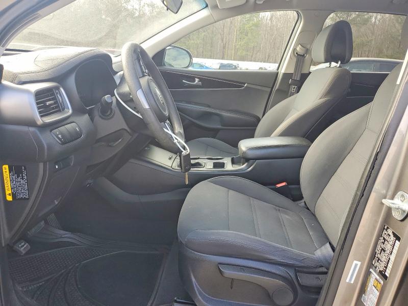Photo 7 from auction – 2016 KIA SORENTO with VIN 5XYPG4A31GG014908