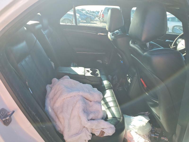 Photo 10 from auction – 2018 CHRYSLER 300 with VIN 2C3CCABG4JH244496