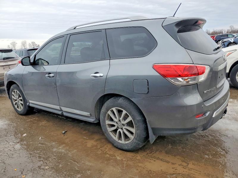Photo 2 from auction – 2015 NISSAN PATHFINDER with VIN 5N1AR2MM6FC629266
