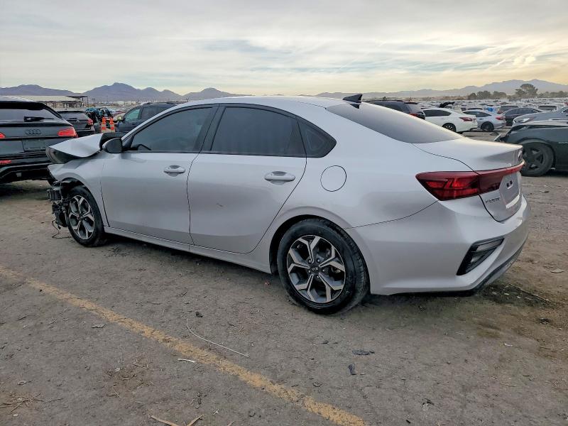 Photo 2 from auction – 2020 KIA FORTE FE with VIN 3KPF24AD4LE250799