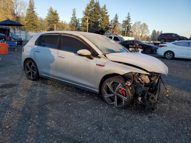 Снимка 4 от търг – 2024 VOLKSWAGEN GTI с VIN WVW3A7CD9RW140401