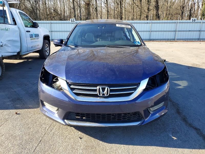 Photo 5 from auction – 2015 HONDA ACCORD EXL with VIN 1HGCR3F88FA024018