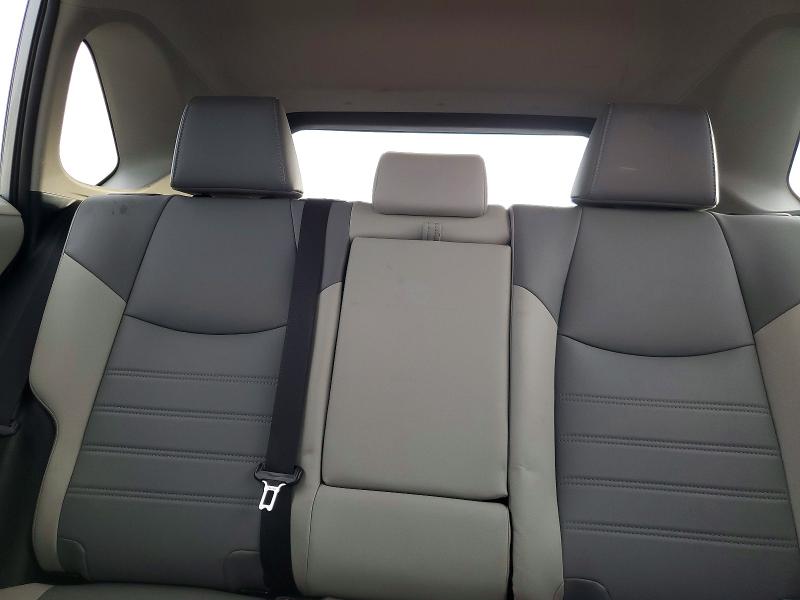 Photo 10 from auction – 2021 TOYOTA RAV4 XLE P with VIN 2T3C1RFV5MC147239