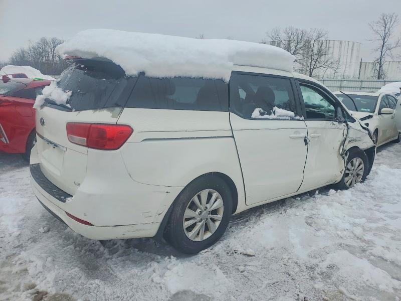 Photo 3 from auction – 2015 KIA SEDONA with VIN KNDMB5C1XF6019416