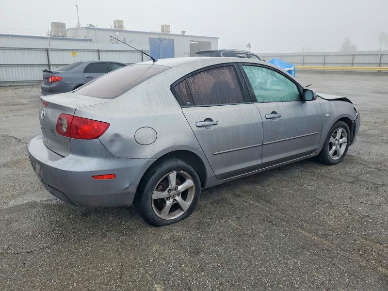Photo 3 from auction – 2006 MAZDA 3 with VIN JM1BK32G161459605