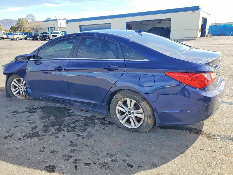 Photo 2 from auction – 2012 HYUNDAI SONATA with VIN 5NPEB4AC7CH484840
