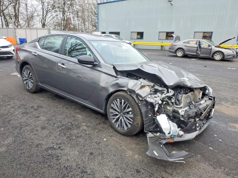Photo 4 from auction – 2025 NISSAN ALTIMA with VIN 1N4BL4DV8SN381699