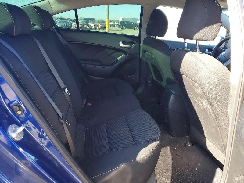 Photo 10 from auction – 2017 KIA FORTE LX with VIN 3KPFK4A72HE052837