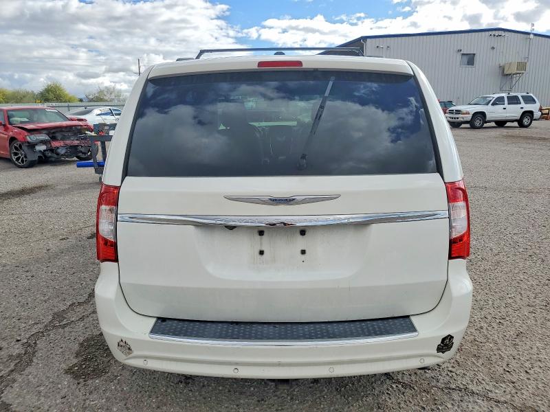 Photo 6 from auction – 2013 CHRYSLER TOWN & COU with VIN 2C4RC1BG7DR509996
