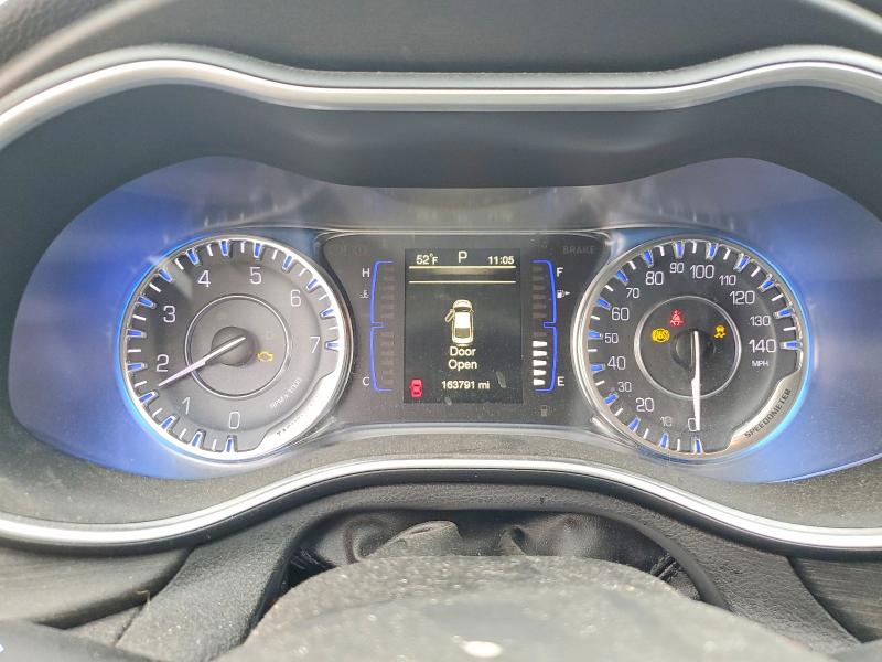 Photo 9 from auction – 2016 CHRYSLER 200 LIMITE with VIN 1C3CCCAB4GN120469
