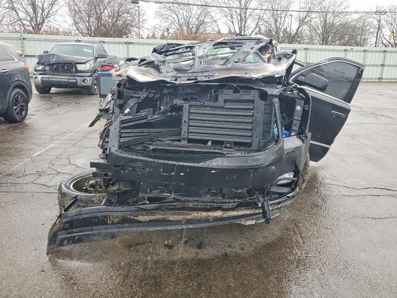 Photo 5 from auction – 2018 GMC YUKON DENA with VIN 1GKS2CKJ2JR289037