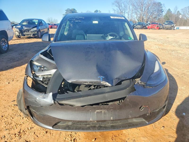 Photo 5 from auction – 2021 TESLA MODEL Y with VIN 5YJYGDEF2MF230536