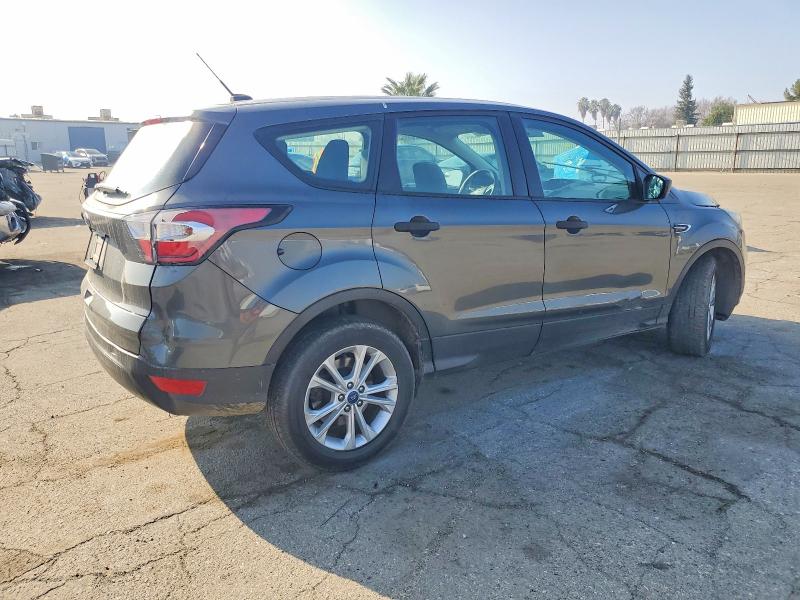 Photo 3 from auction – 2018 FORD ESCAPE with VIN 1FMCU0F70JUA92335