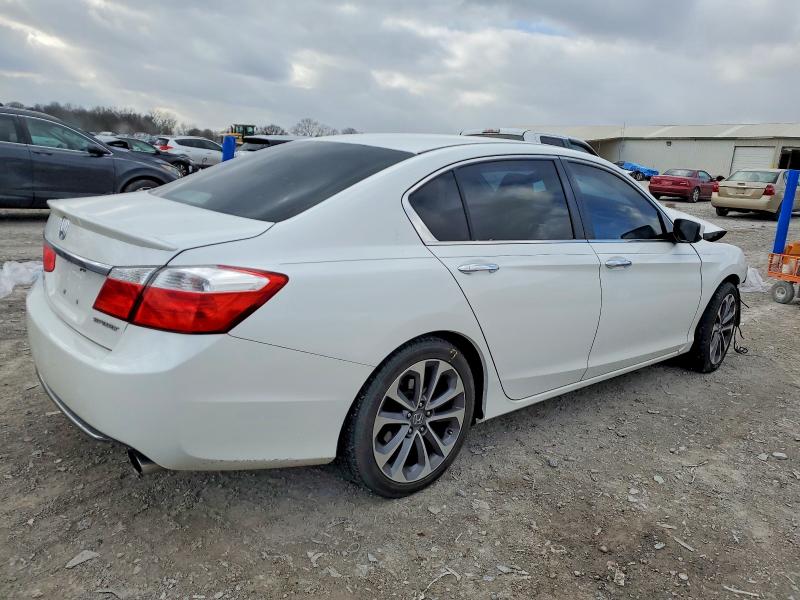 Photo 3 from auction – 2015 HONDA ACCORD SPO with VIN 1HGCR2F59FA130655