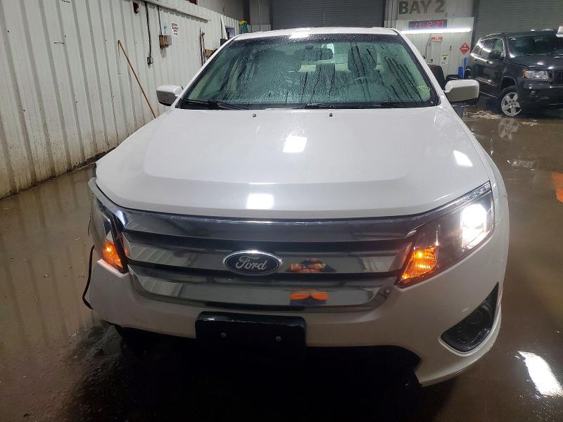 Photo 5 from auction – 2011 FORD FUSION SE with VIN 3FAHP0HAXBR218435