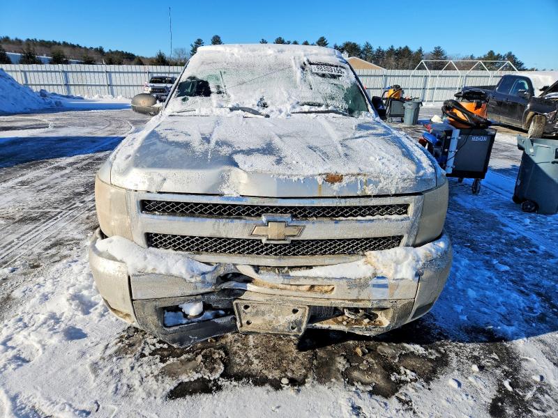 Photo 5 from auction – 2011 CHEVROLET SILVERADO with VIN 1GCRKSE39BZ213334