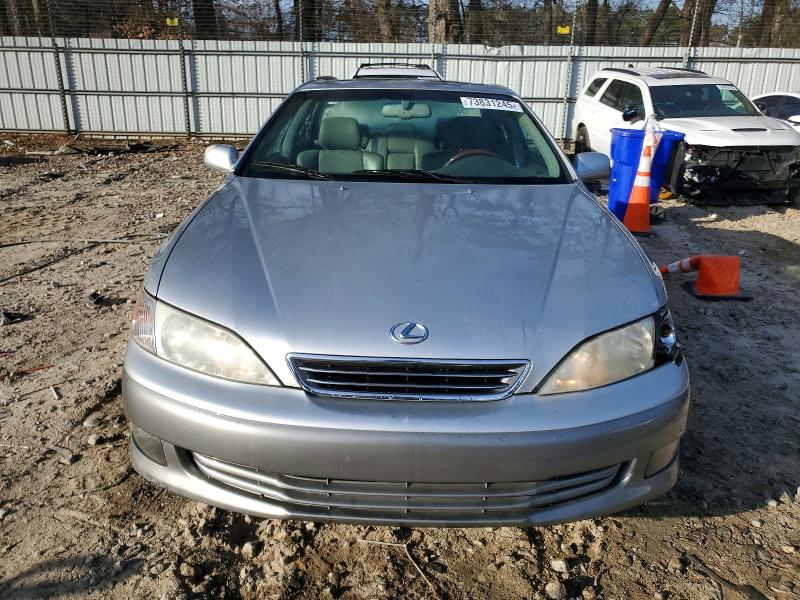 Photo 5 from auction – 2001 LEXUS ES 300 with VIN JT8BF28GX10329518