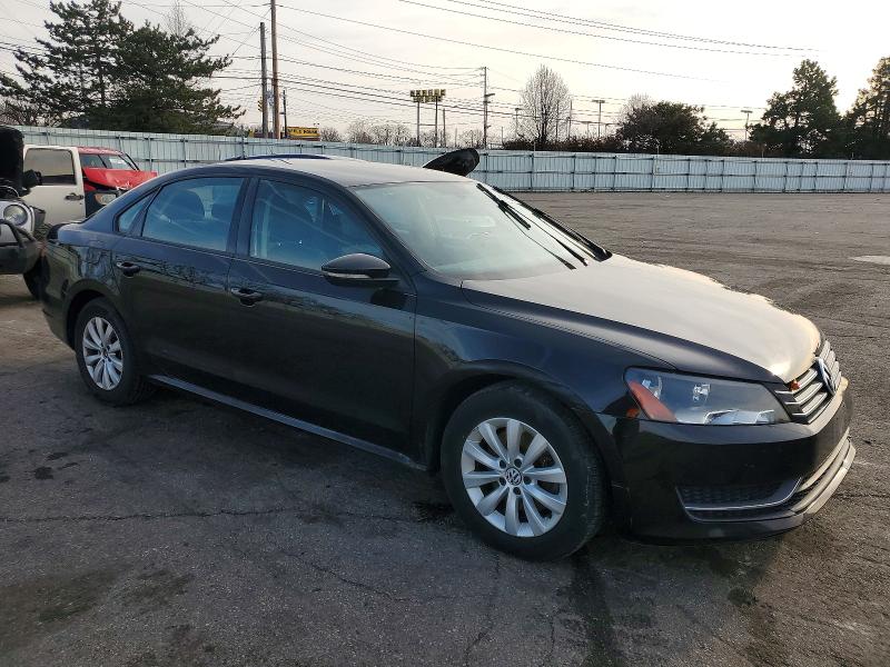 Photo 4 from auction – 2012 VOLKSWAGEN PASSAT S with VIN 1VWAP7A37CC003706