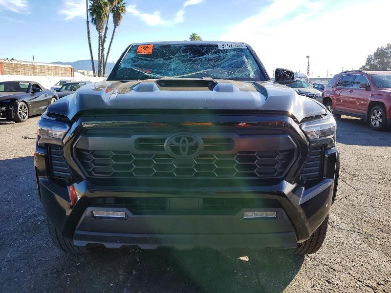 Photo 5 from auction – 2025 TOYOTA TACOMA DOU with VIN 3TMLB5JN0SM103353