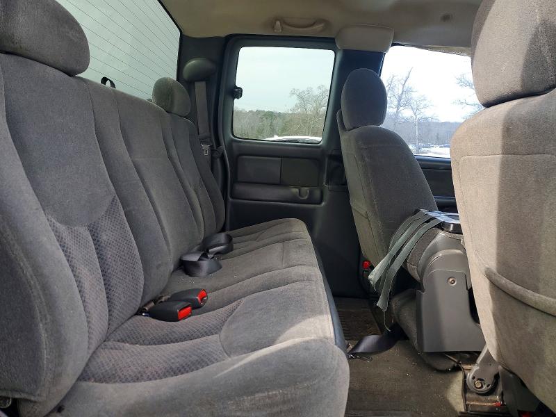 Photo 10 from auction – 2003 CHEVROLET SILVERADO with VIN 2GCEC19T531158066