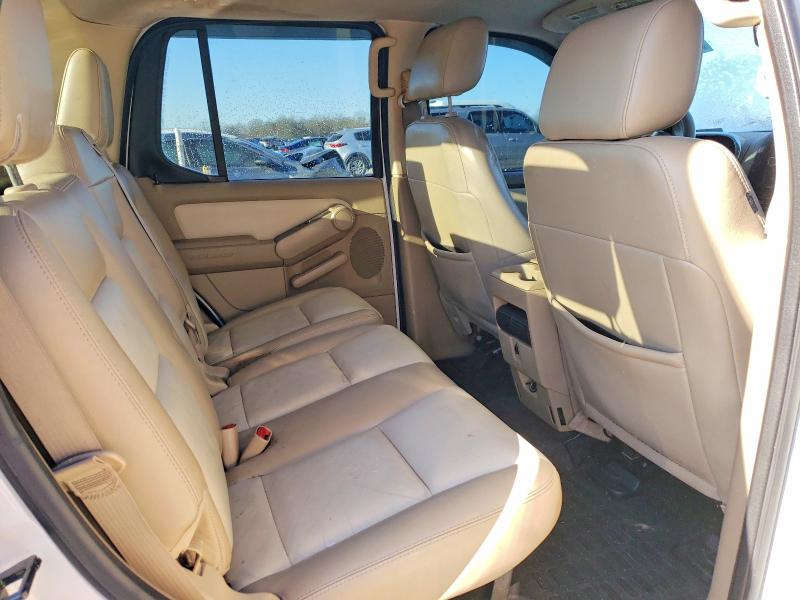 Photo 10 from auction – 2007 FORD EXPLORER S with VIN 1FMEU33K87UA46604