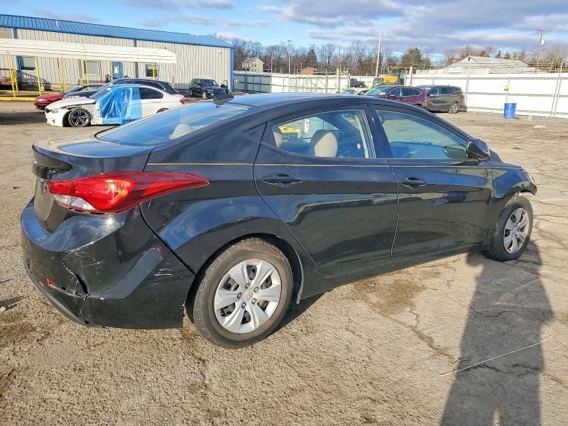 Photo 3 from auction – 2016 HYUNDAI ELANTRA with VIN 5NPDH4AE9GH726383