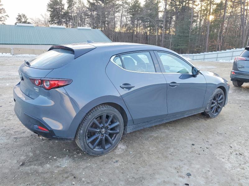 Photo 3 from auction – 2022 MAZDA 3 with VIN JM1BPBJYXN1508742