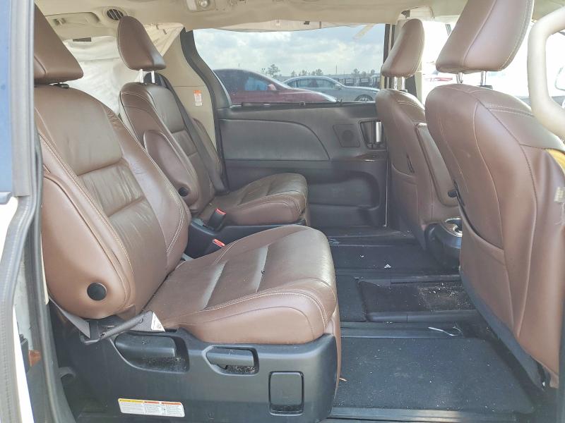 Photo 11 from auction – 2018 TOYOTA SIENNA with VIN 5TDYZ3DC2JS912111