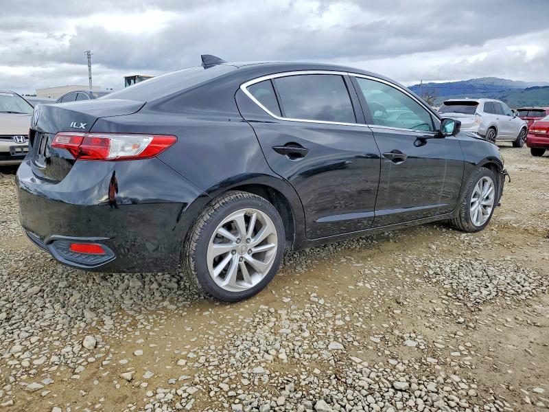 Photo 3 from auction – 2017 ACURA ILX BASE W with VIN 19UDE2F30HA014164