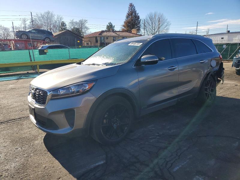 KIA SORENTO LX 2019 with VIN 5XYPGDA55KG532966 - Photo from auction