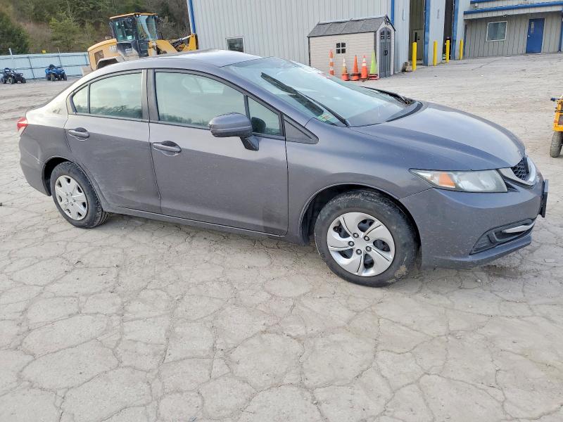 Photo 4 from auction – 2015 HONDA CIVIC LX with VIN 19XFB2F53FE077982
