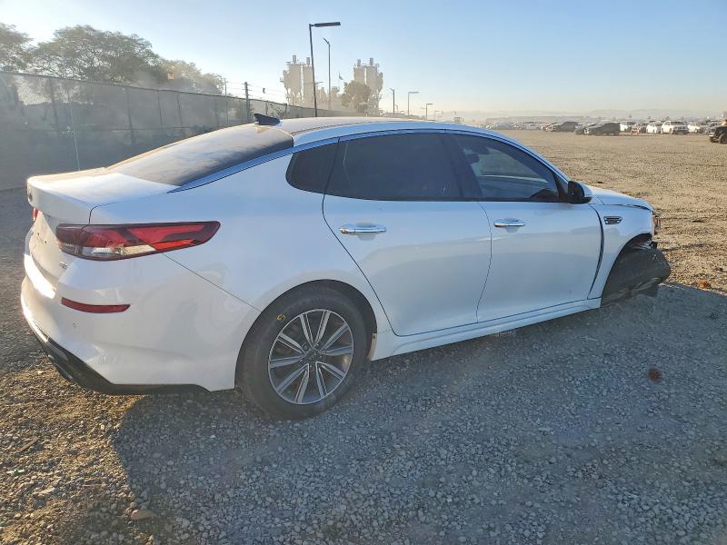 Photo 3 from auction – 2019 KIA OPTIMA EX with VIN 5XXGU4L11KG300579