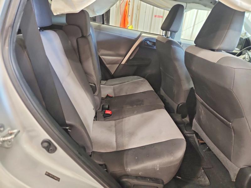 Photo 11 from auction – 2013 TOYOTA RAV4 LE with VIN 2T3BFREV2DW065367