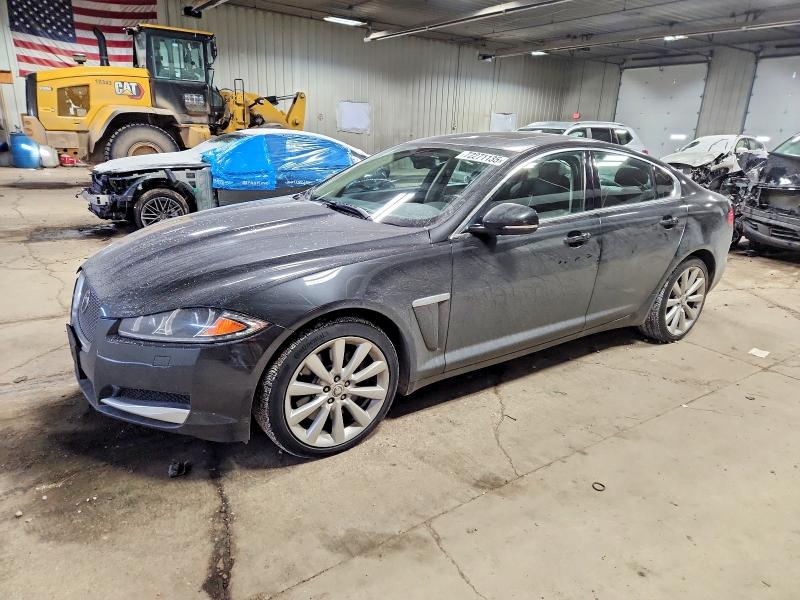 JAGUAR XF 2013 with VIN SAJWJ0EF9D8S71832 - Photo from auction
