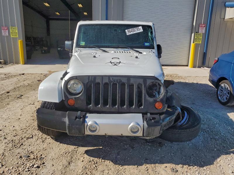 Photo 5 from auction – 2013 JEEP WRANGLER U with VIN 1C4BJWEG7DL693555