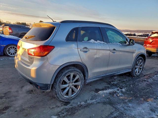 Photo 3 from auction – 2013 MITSUBISHI OUTLANDER with VIN 4A4AR5AU0DE016466