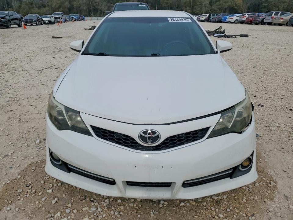 Photo 5 from auction – 2014 TOYOTA CAMRY with VIN 4T1BF1FK8EU776989