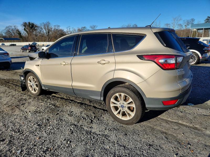 Foto 2 de la subasta – 2017 FORD ESCAPE SE con VIN 1FMCU0GD5HUD92323