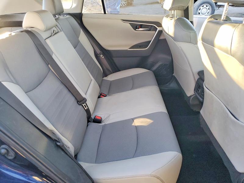 Photo 9 from auction – 2019 TOYOTA RAV4 LIMIT with VIN JTMN1RFV7KD520251