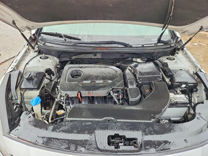 Photo 11 from auction – 2015 HYUNDAI SONATA SE with VIN 5NPE24AF0FH207168