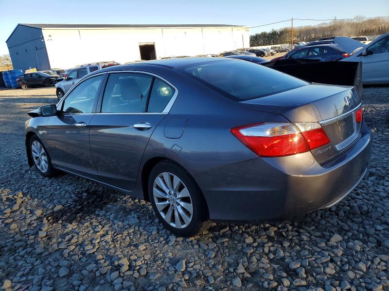 Photo 2 from auction – 2015 HONDA ACCORD with VIN 1HGCR2F78FA274067