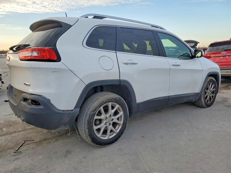 Photo 3 from auction – 2016 JEEP CHEROKEE L with VIN 1C4PJLCB4GW260080