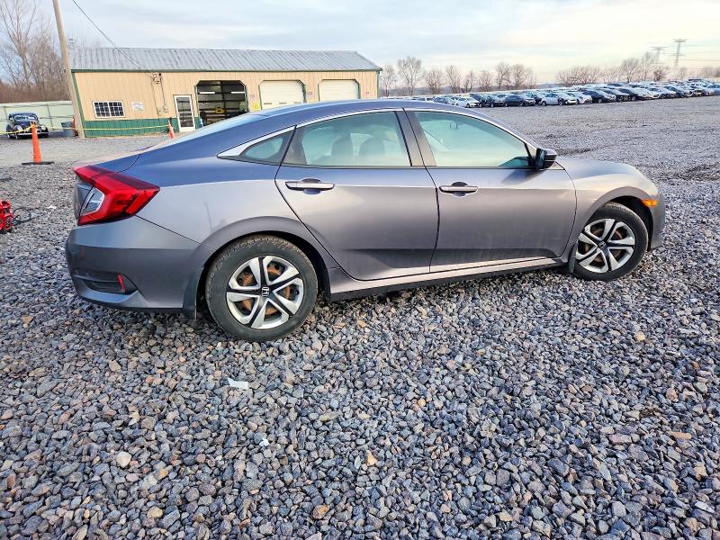 Photo 3 from auction – 2017 HONDA CIVIC LX with VIN 19XFC2F51HE081948